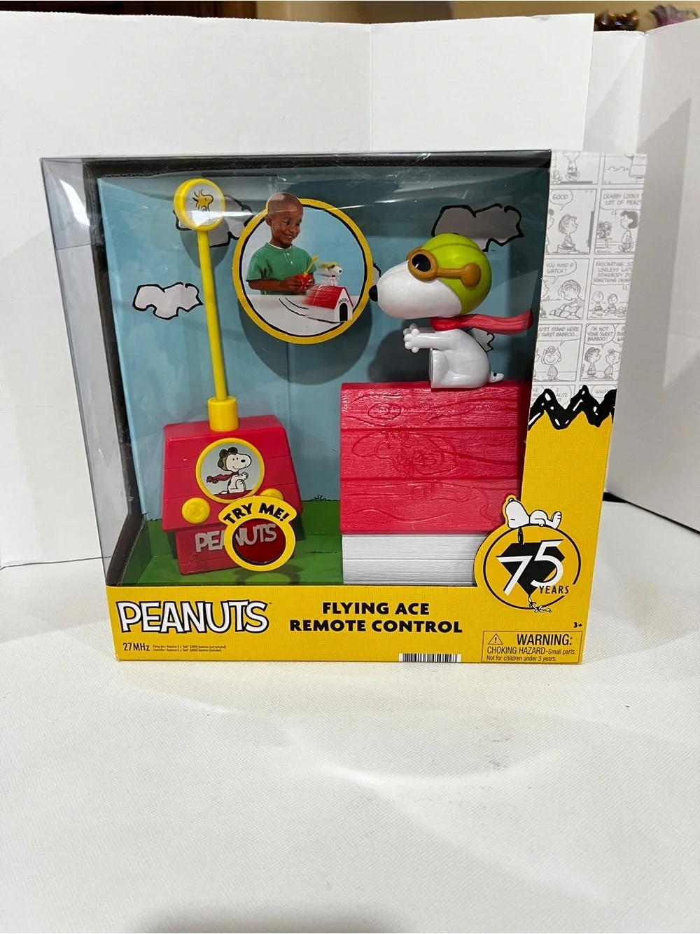 Peanuts Flying Ace Remote Control 75 years Ages 3+
